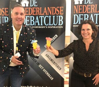 Bruisende afsluiting van een bizar debatseizoen bij Dé Nederlandse Debatclub